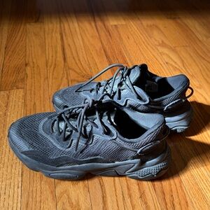 adidas OZWEEGO sneakers